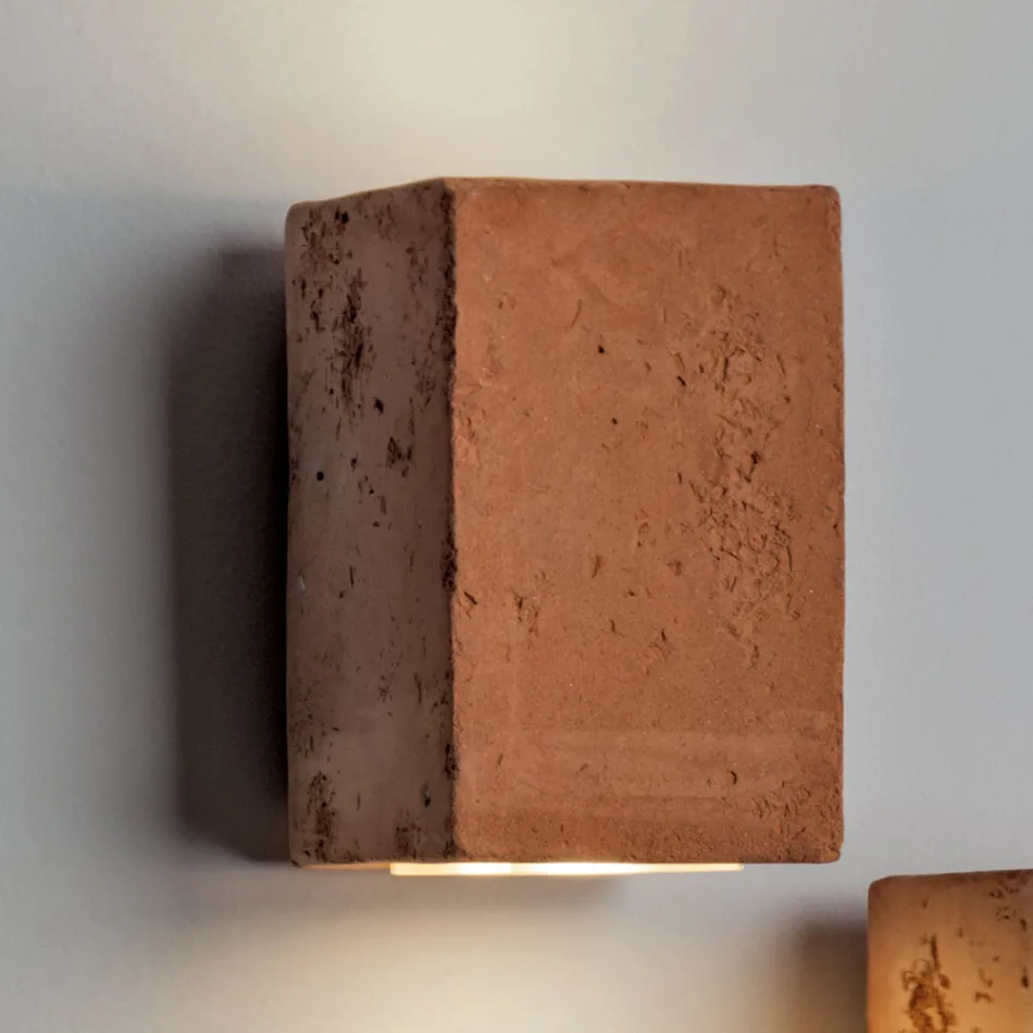 Aplic de grădină LED din teracotă, realizat manual Toscot Smith Viadurini