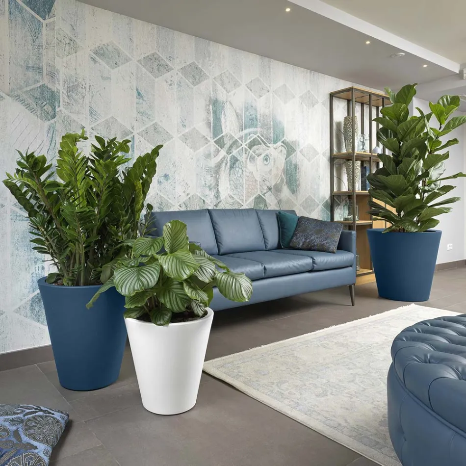 Vaza decorativa rotunda din polietilena colorata Made in Italy - Mengo Viadurini