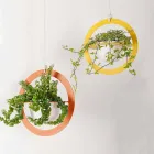 Vaza cu flori suspendata din otel si ceramica Made in Italy - Leotta Viadurini